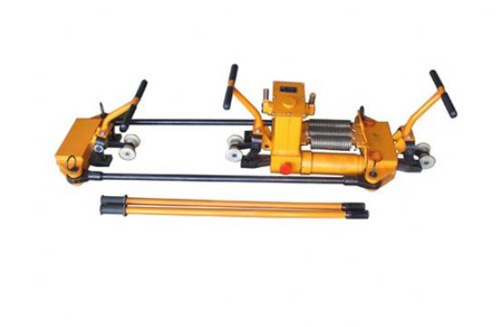 點(diǎn)擊查看詳細(xì)信息<br>標(biāo)題：YTF-400Ⅱ型液壓軌縫調(diào)整器 閱讀次數(shù)：2214