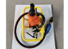 點(diǎn)擊查看詳細(xì)信息<br>標(biāo)題：架座支撐氣動(dòng)手持式鉆機(jī) 閱讀次數(shù)：1625